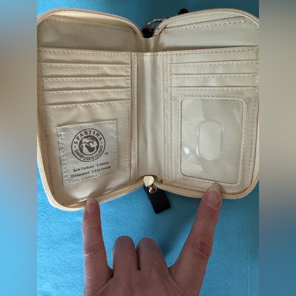 NWT Spartina linen & leather wallet - Picture 3 of 4
